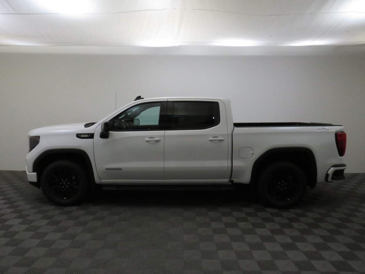 2025 GMC Sierra 1500 Crew Cab Elevation 4WD