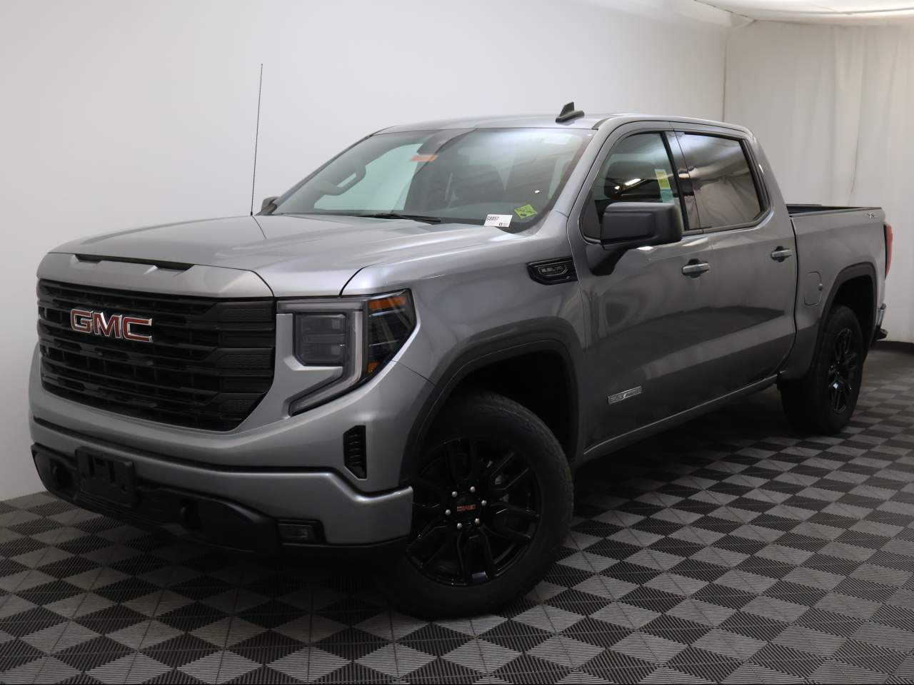 2025 GMC Sierra 1500 Crew Cab Elevation 4WD