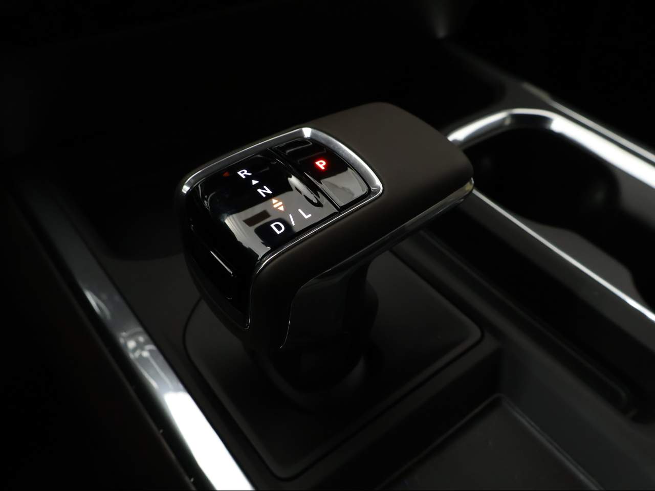 2025 GMC Sierra 1500 Crew Cab SLT 4WD