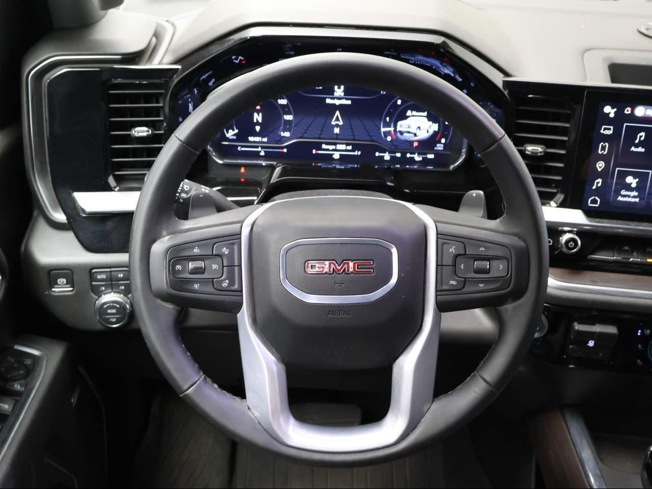 2025 GMC Sierra 1500 SLT - Photo 10