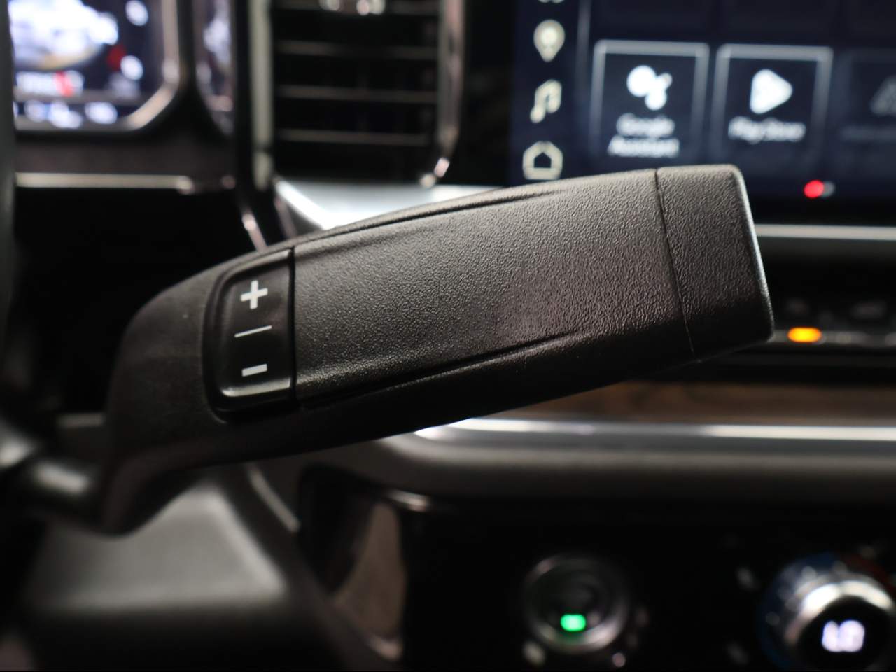 2024 GMC Sierra 1500 SLT Crew Cab