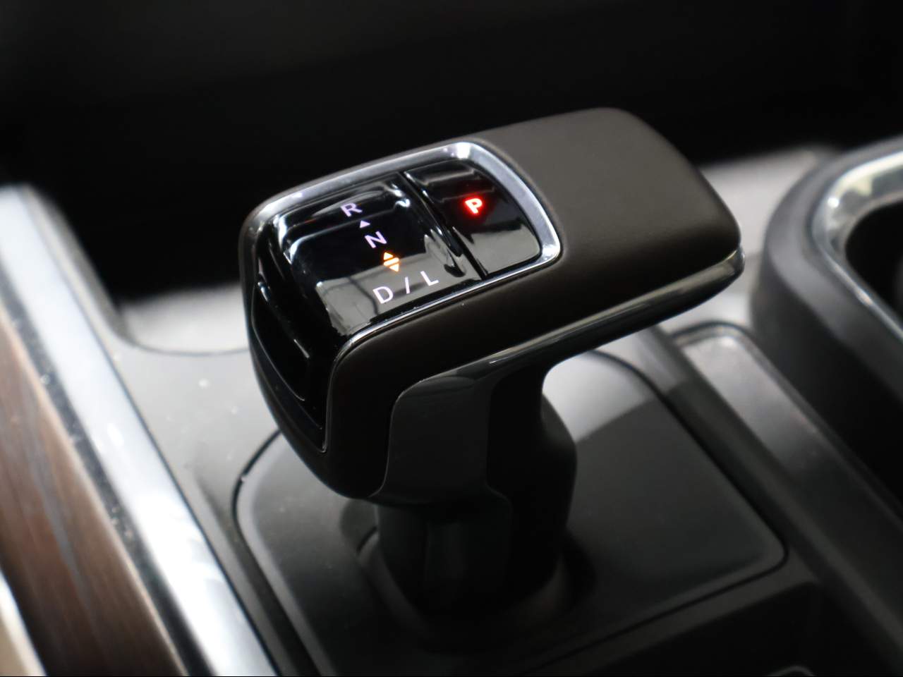 2024 GMC Sierra 1500 SLT Crew Cab