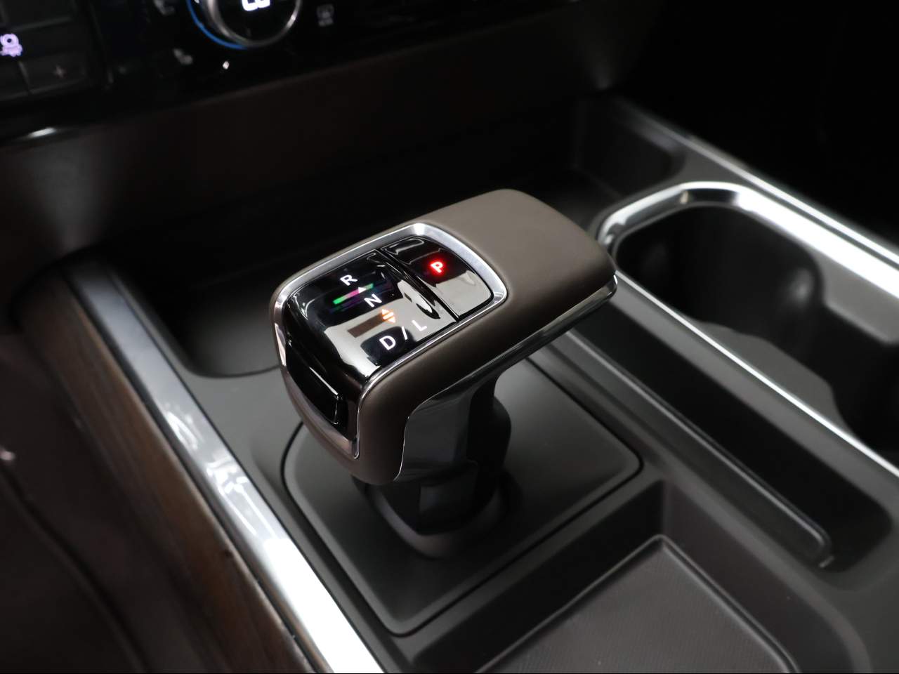 2026 GMC Sierra 1500 Crew Cab SLT 4WD