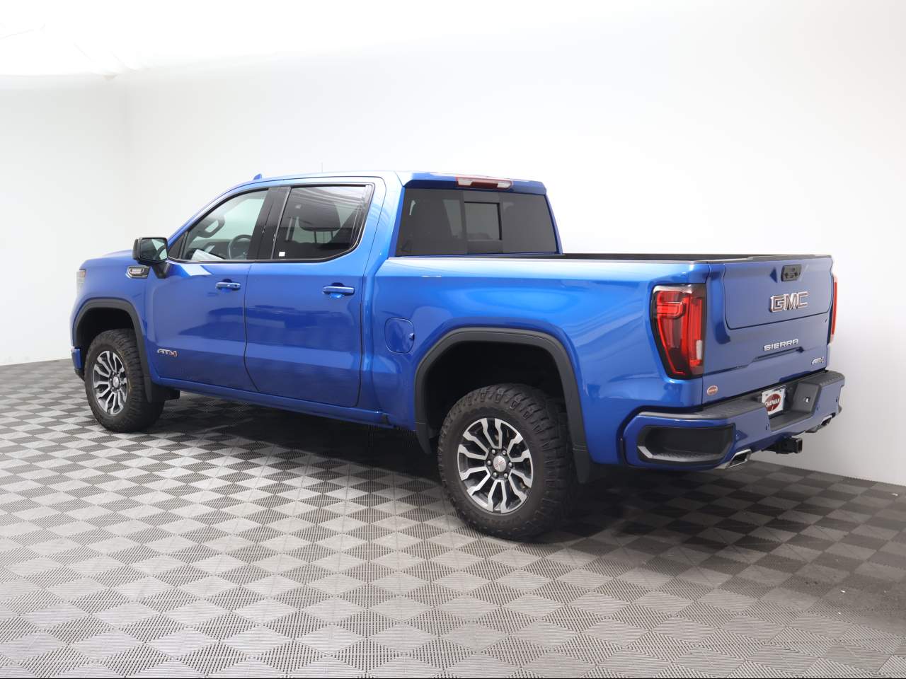 2023 GMC Sierra 1500 AT4 Crew Cab