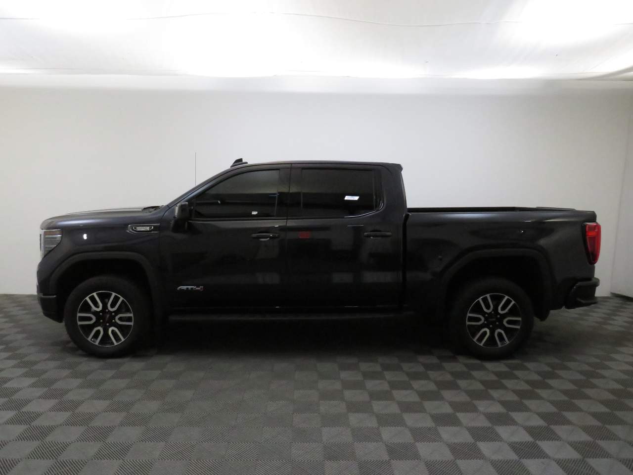 2024 GMC Sierra 1500 AT4 Crew Cab