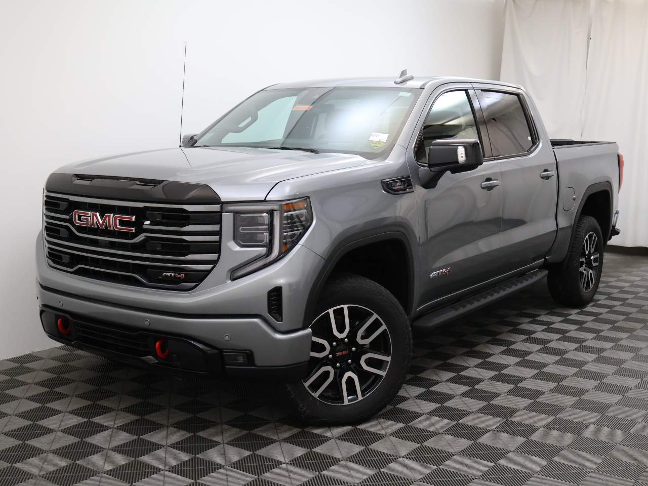 2025 GMC Sierra 1500 Crew Cab AT4 4WD