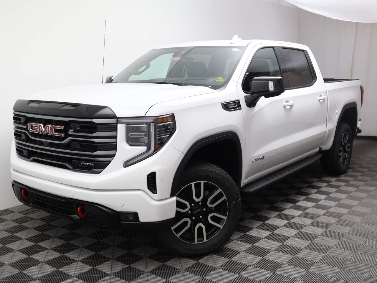 2025 GMC Sierra 1500 Crew Cab AT4 4WD