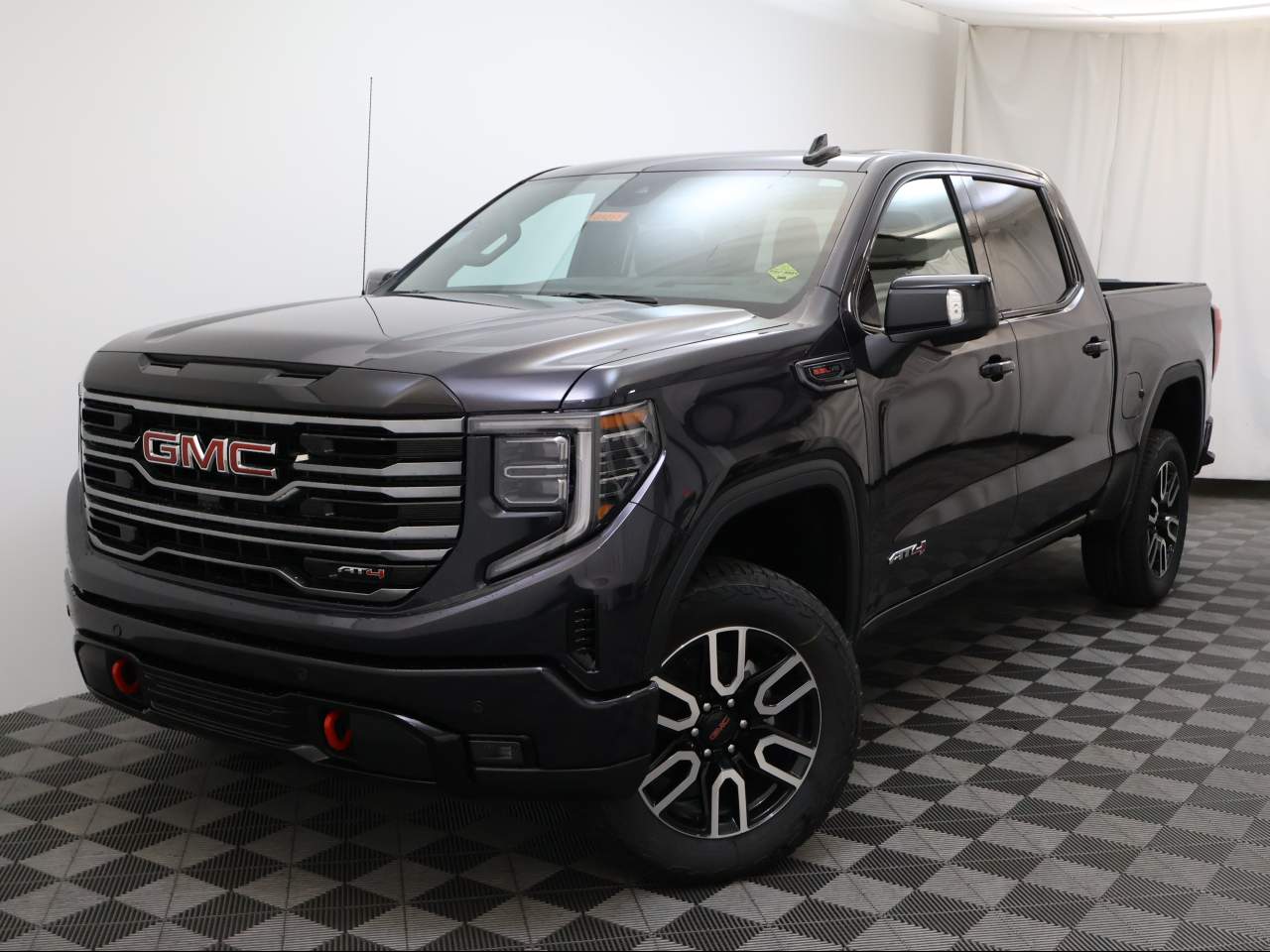 2025 GMC Sierra 1500 Crew Cab AT4 4WD