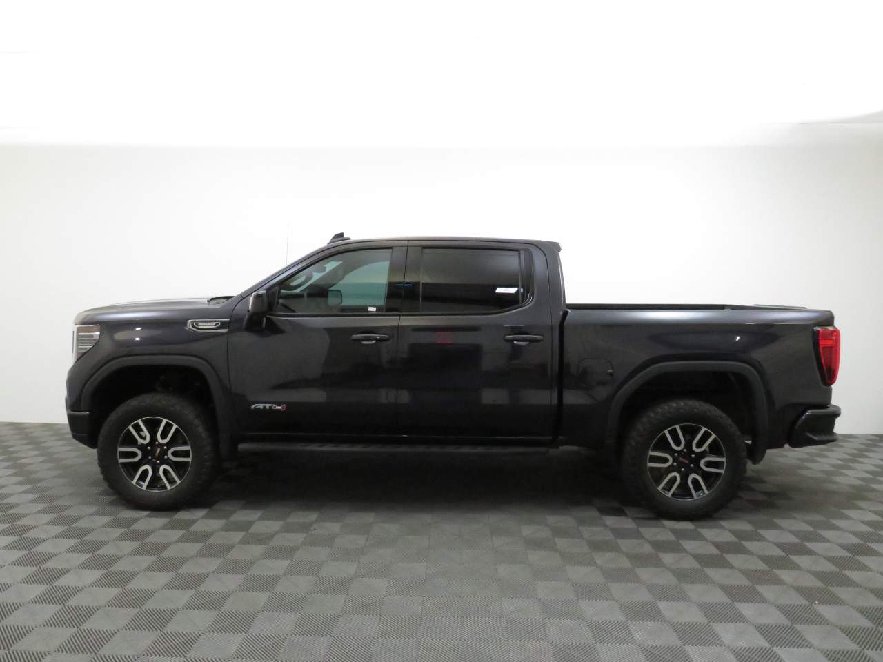 2022 GMC Sierra 1500 AT4 Crew Cab