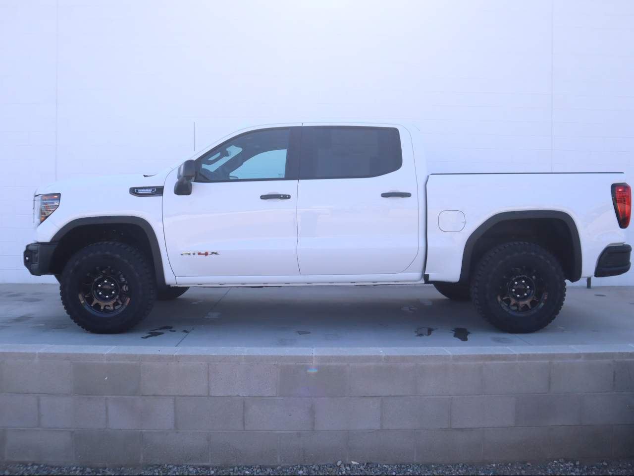 2024 GMC Sierra 1500 Crew Cab AT4X 4WD