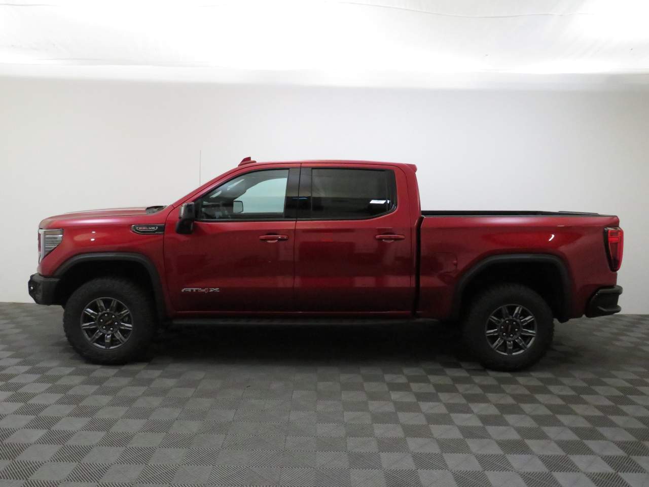 2025 GMC Sierra 1500 Crew Cab AT4X 4WD