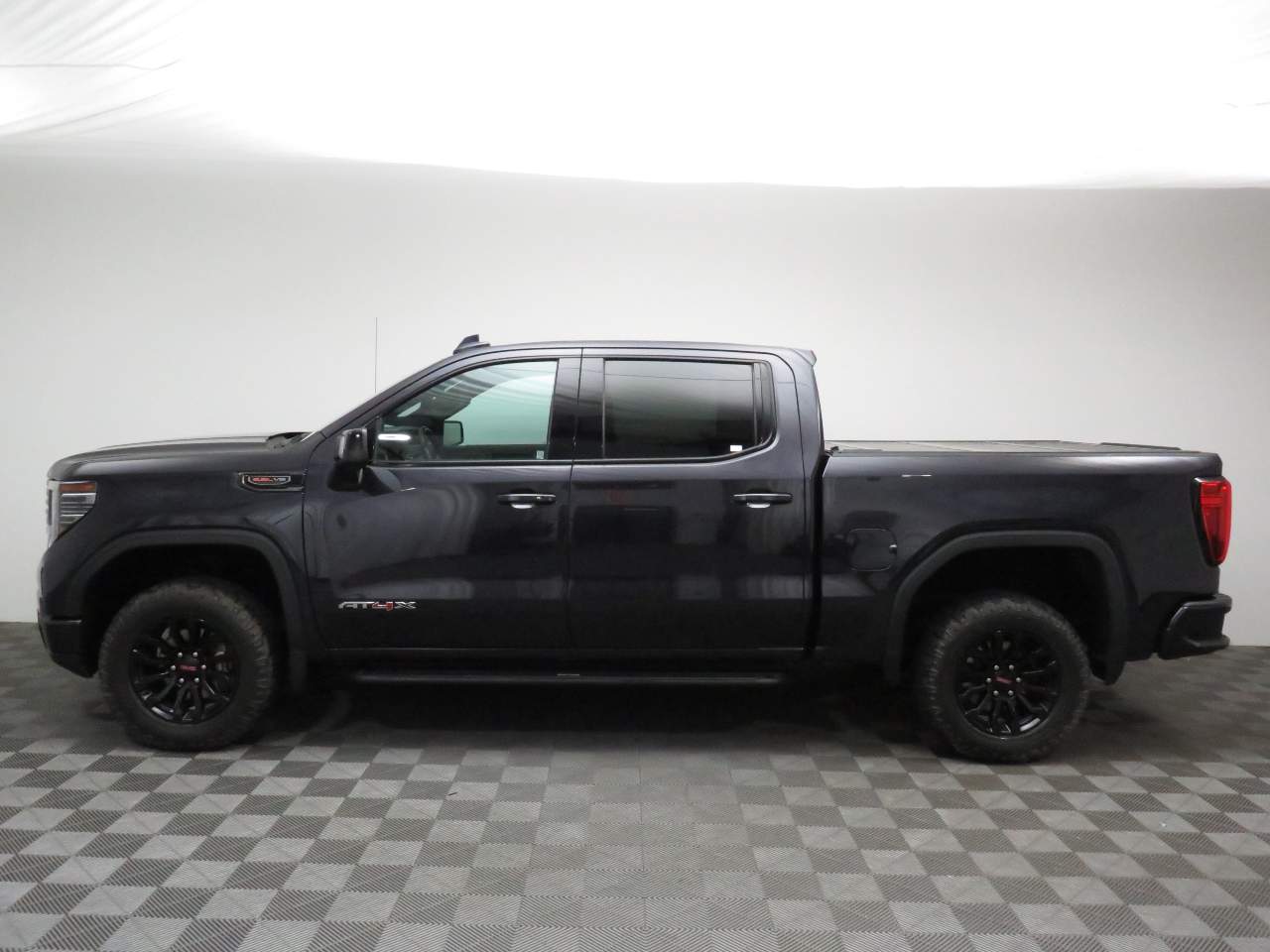 2022 GMC Sierra 1500 AT4X Crew Cab