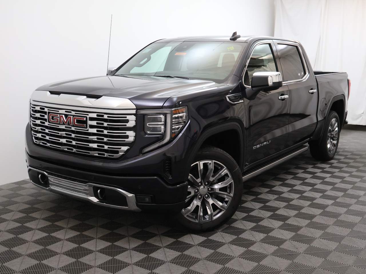 2025 GMC Sierra 1500 Crew Cab Denali 4WD