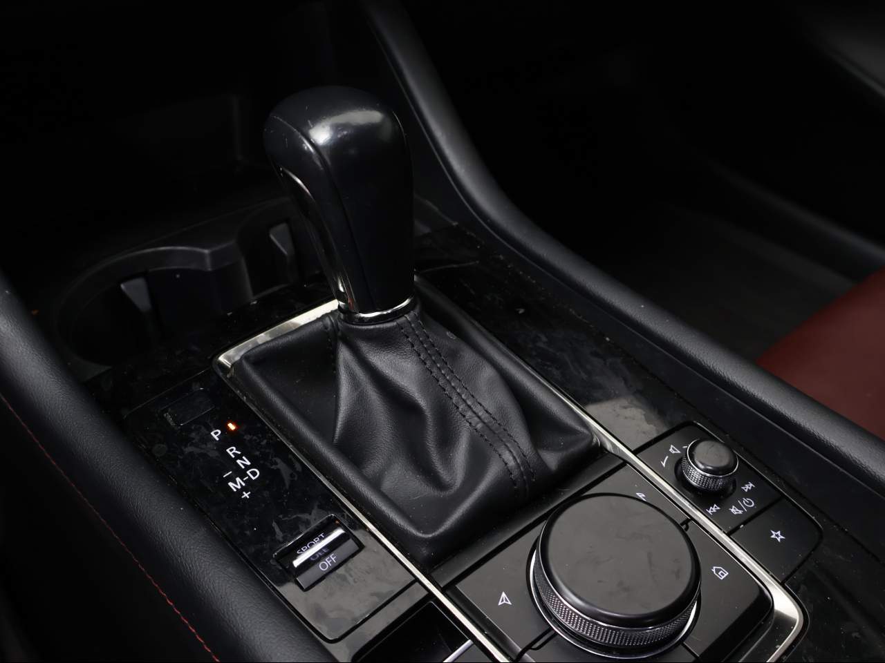 2023 Mazda3 Sedan 2.5 S Carbon Edition