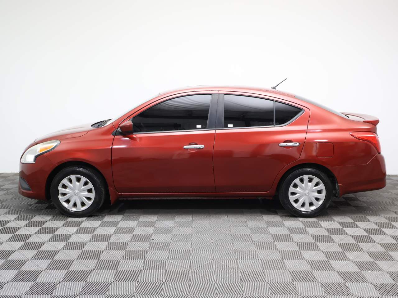 2018 Nissan Versa SV