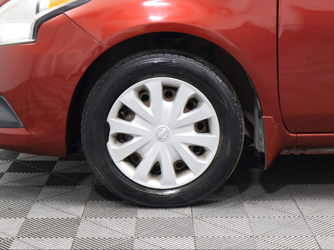 2018 Nissan Versa SV