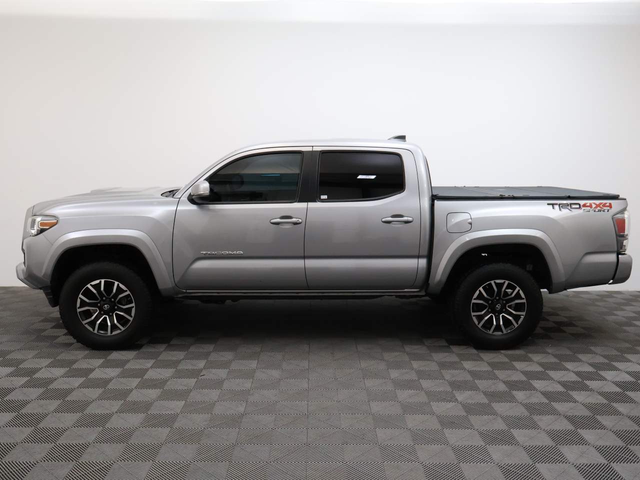 2021 Toyota Tacoma SR5 V6 Crew Cab