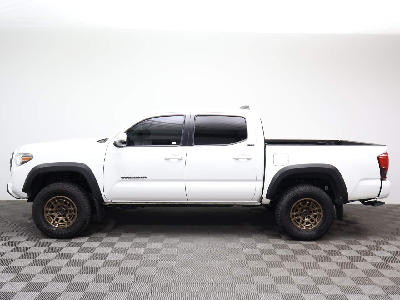 2022 Toyota Tacoma SR5 V6 Crew Cab