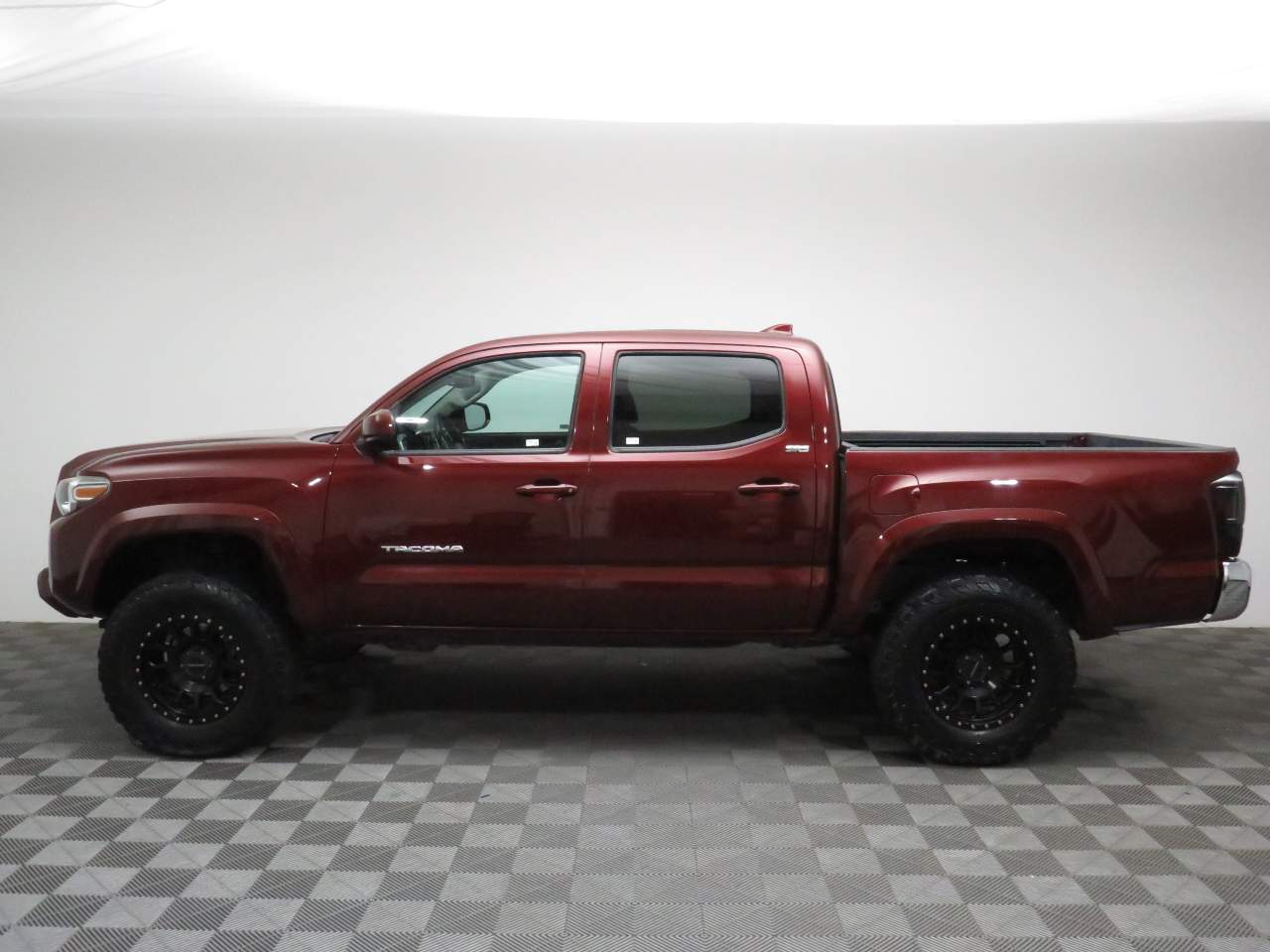 2018 Toyota Tacoma SR5 V6 Crew Cab
