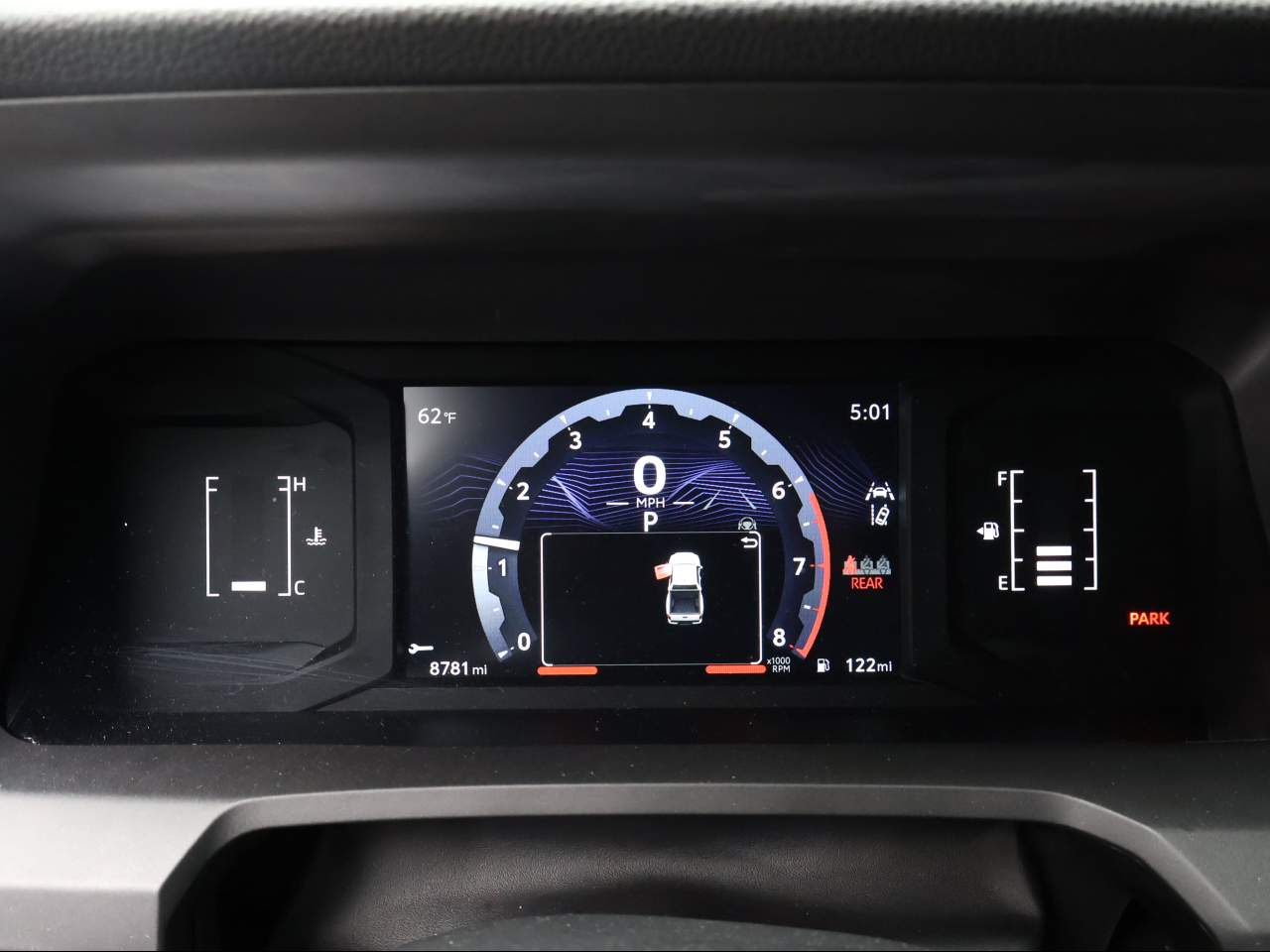 2025 Toyota Tacoma SR5 - Photo 12