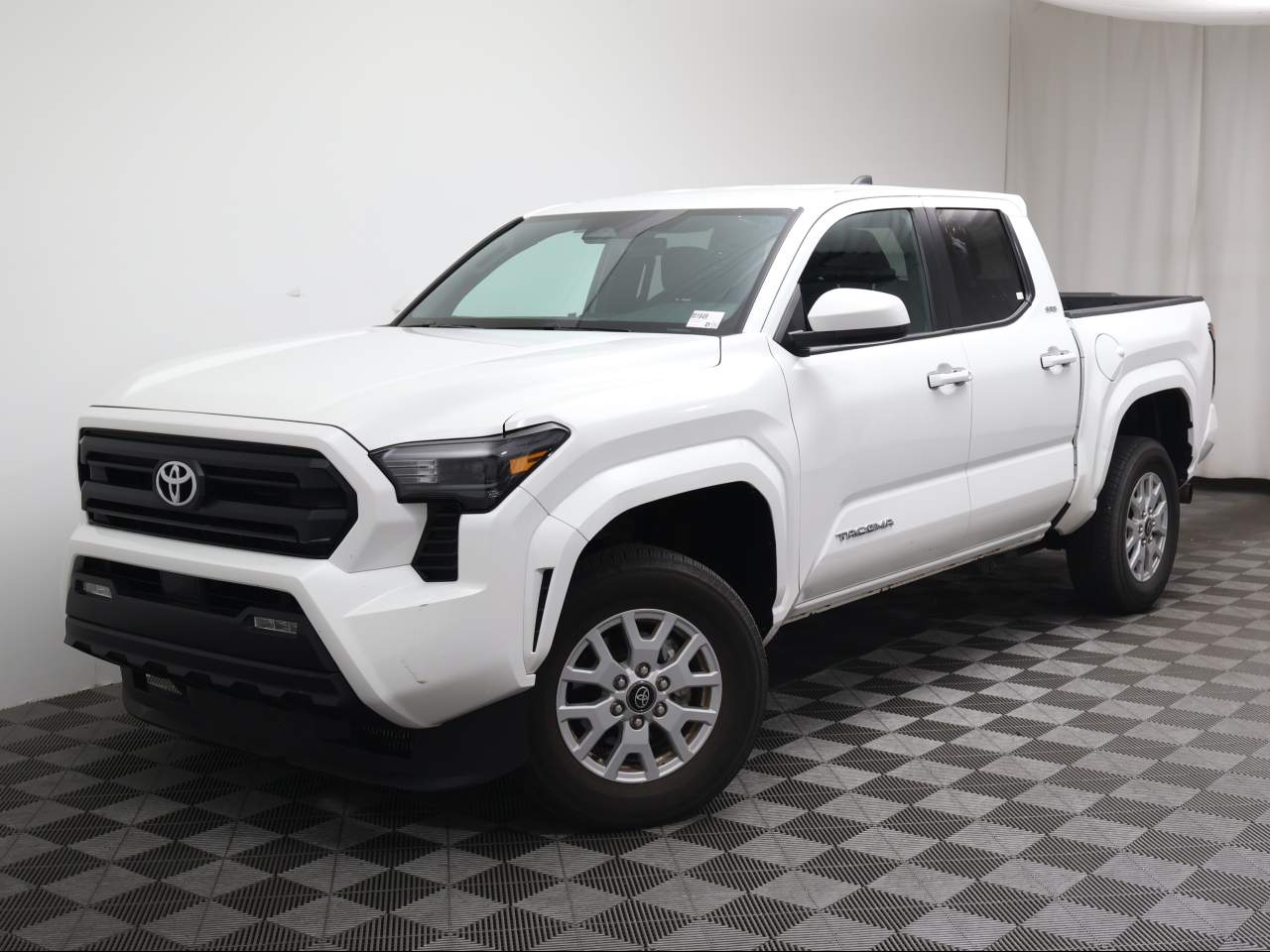 2025 Toyota Tacoma SR5 Crew Cab