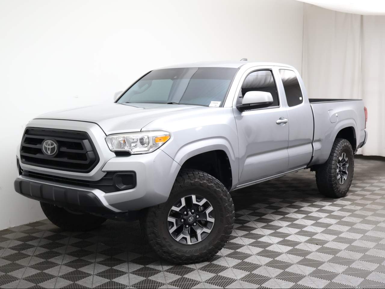 2022 Toyota Tacoma SR Extended Cab