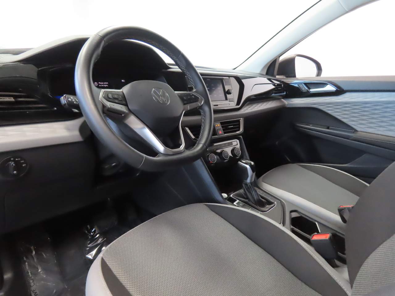 2024 Volkswagen Taos S - Photo 7