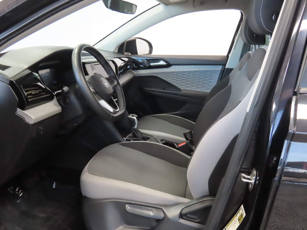 2024 Volkswagen Taos S - Photo 14