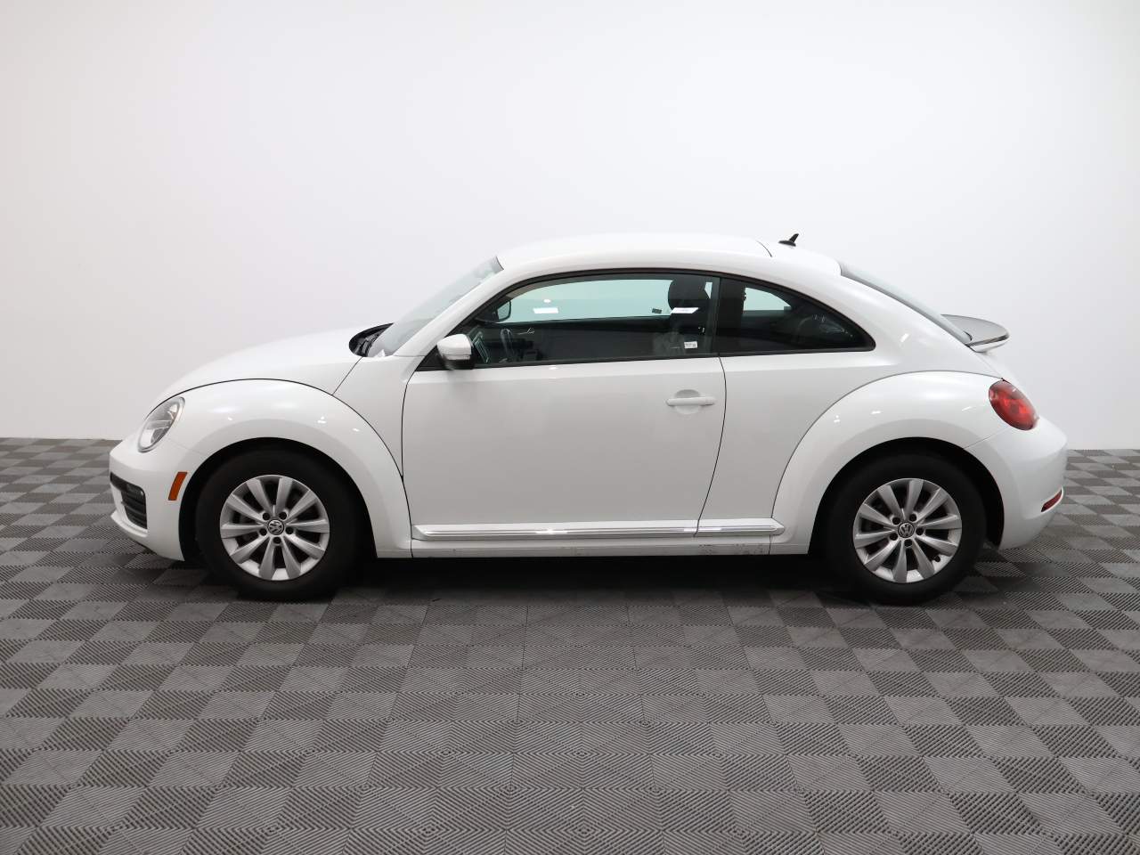 2019 Volkswagen Beetle 2.0T S