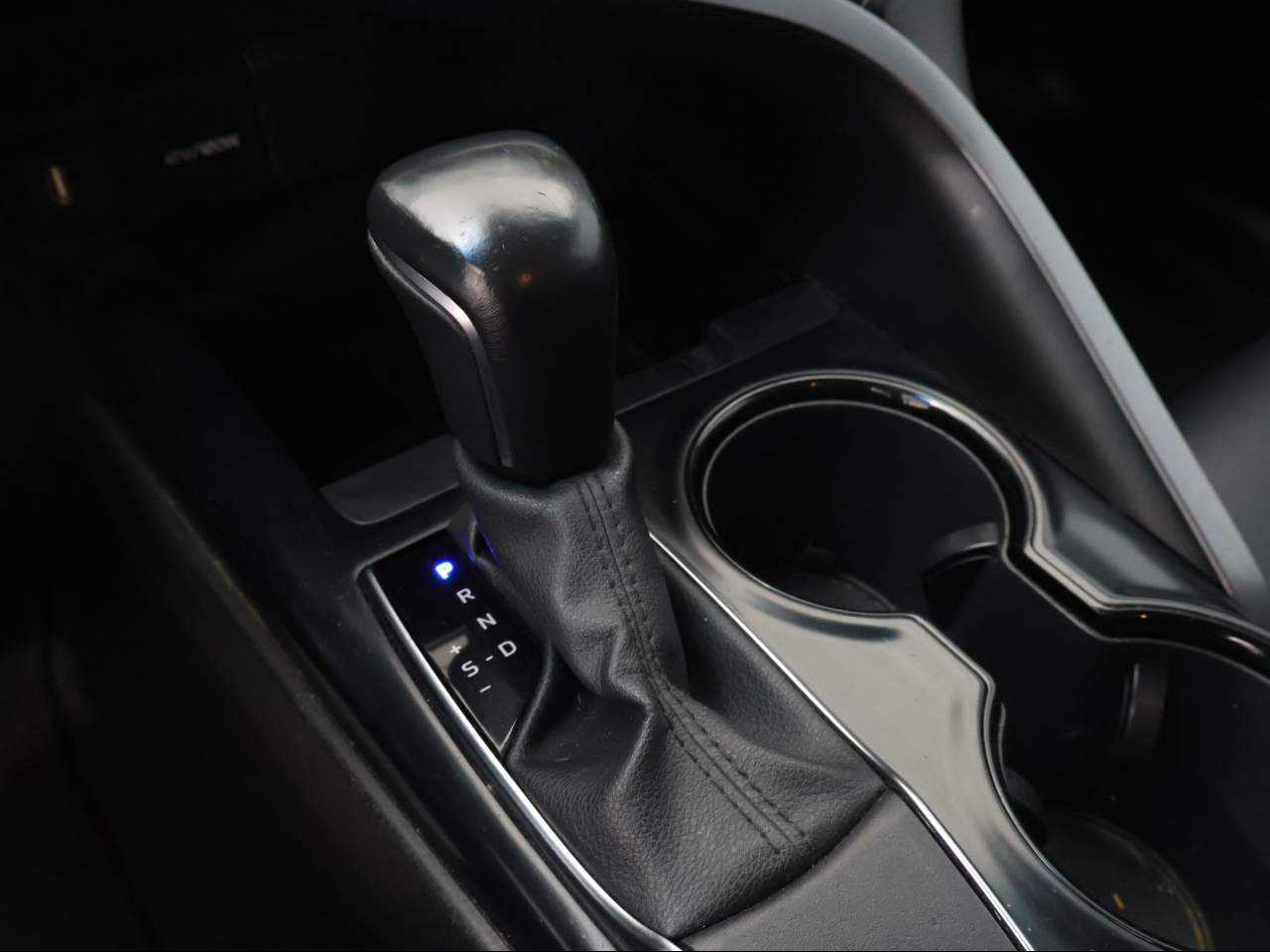 2020 Toyota Camry SE Nightshade