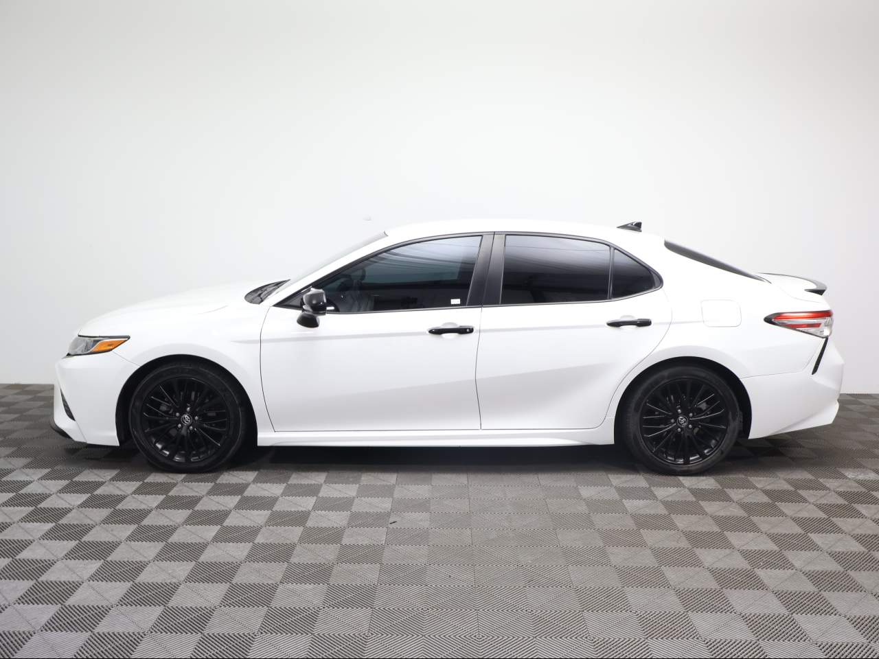 2020 Toyota Camry SE Nightshade