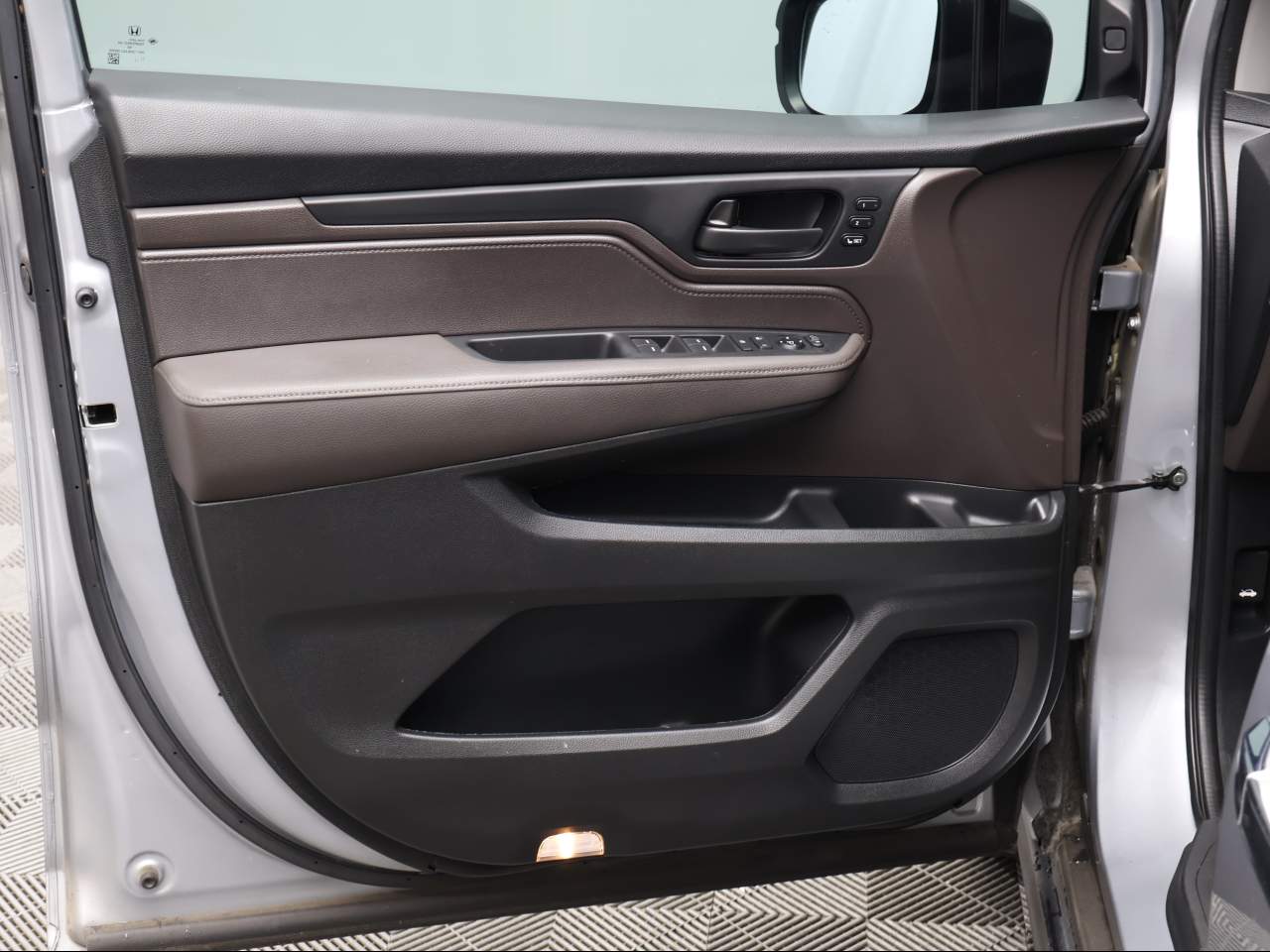 2024 Honda Odyssey EX-L - Photo 7