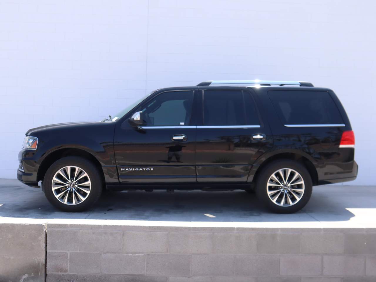 2017 Lincoln Navigator Select