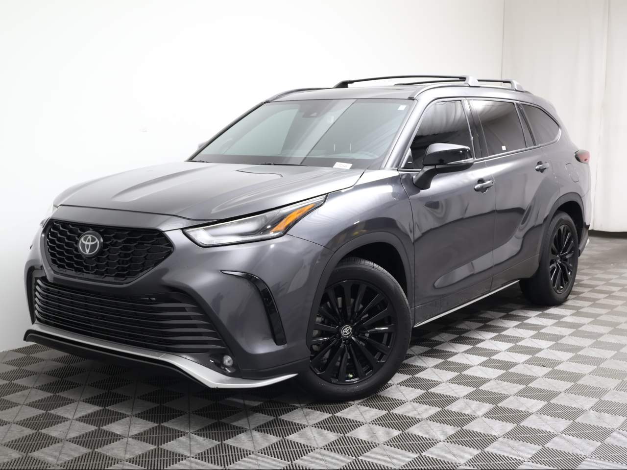 2024 Toyota Highlander XSE