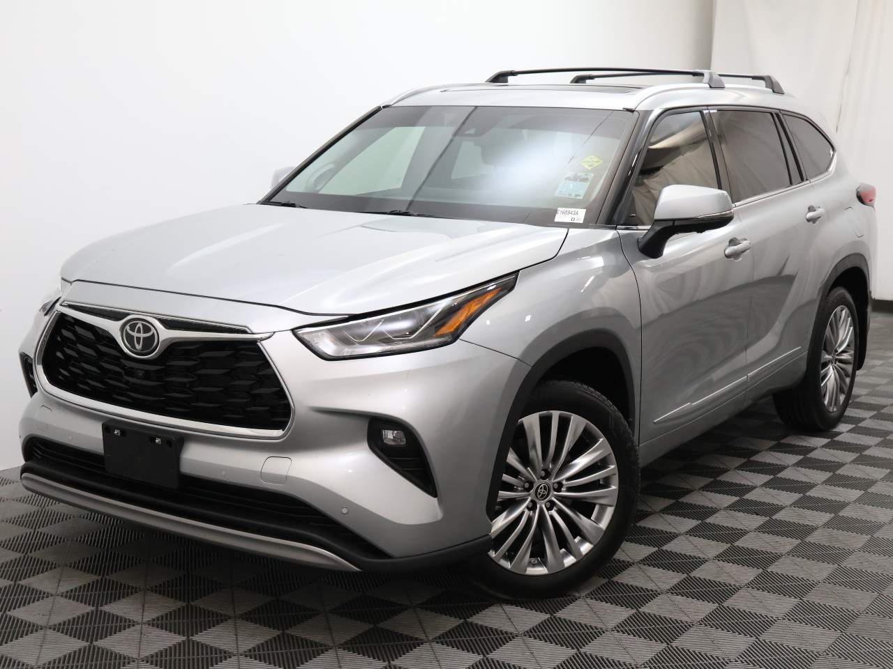 2023 Toyota Highlander Platinum