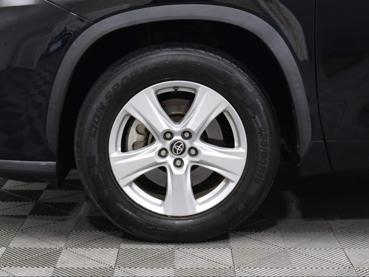 2021 Toyota Highlander LE