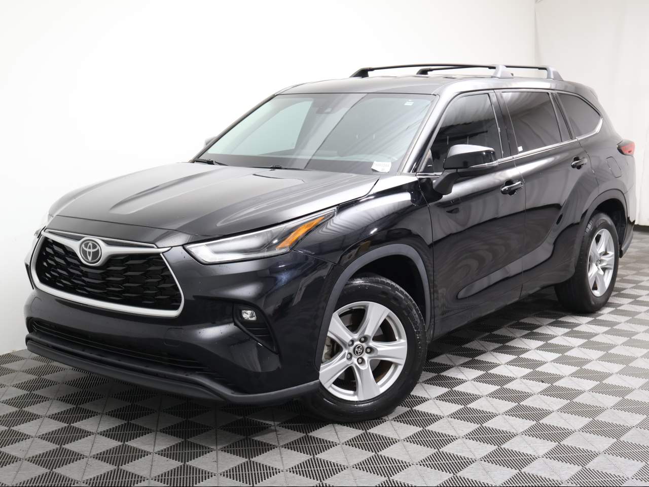 2021 Toyota Highlander LE