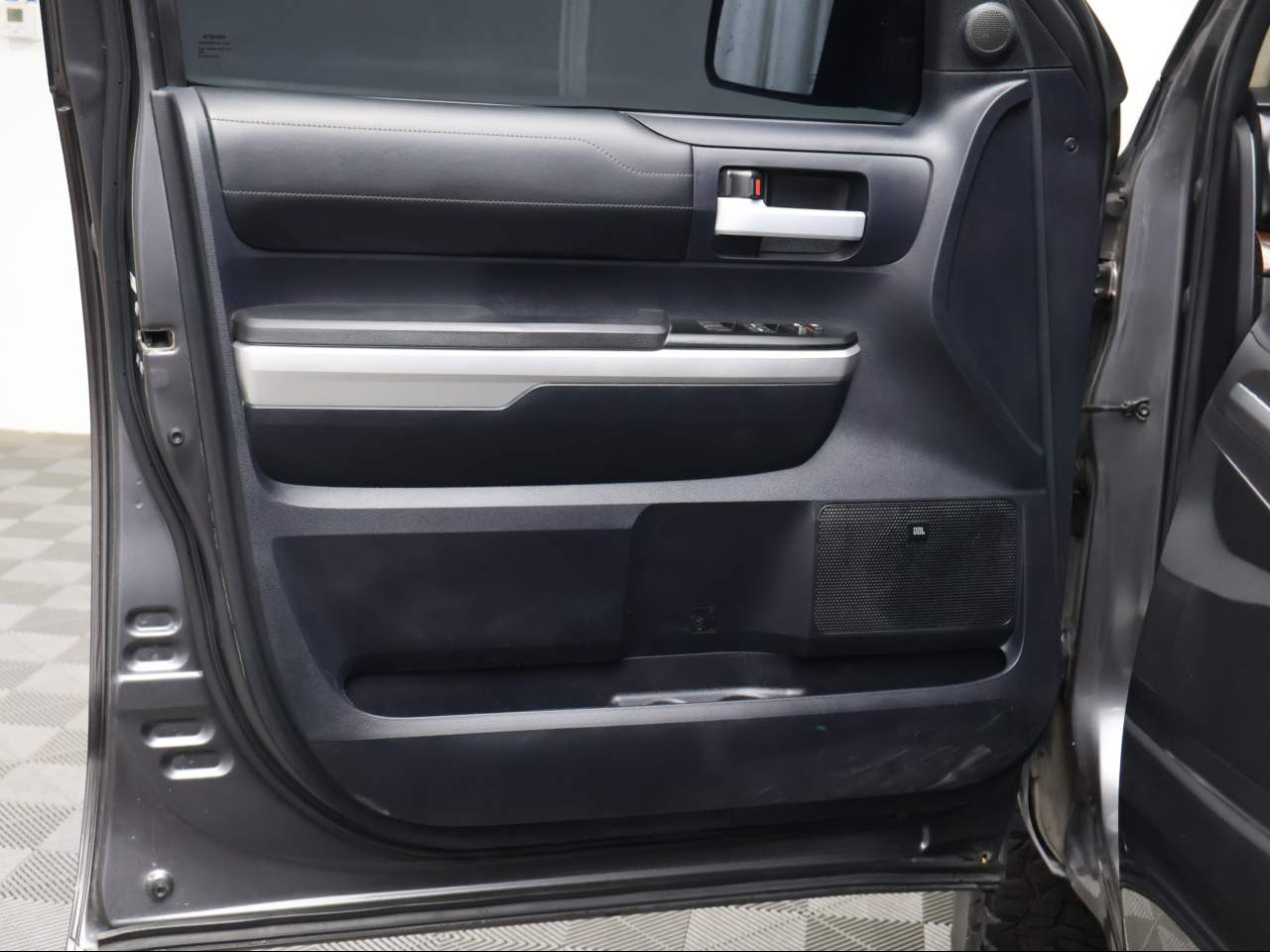 2015 Toyota Tundra Limited - Photo 7