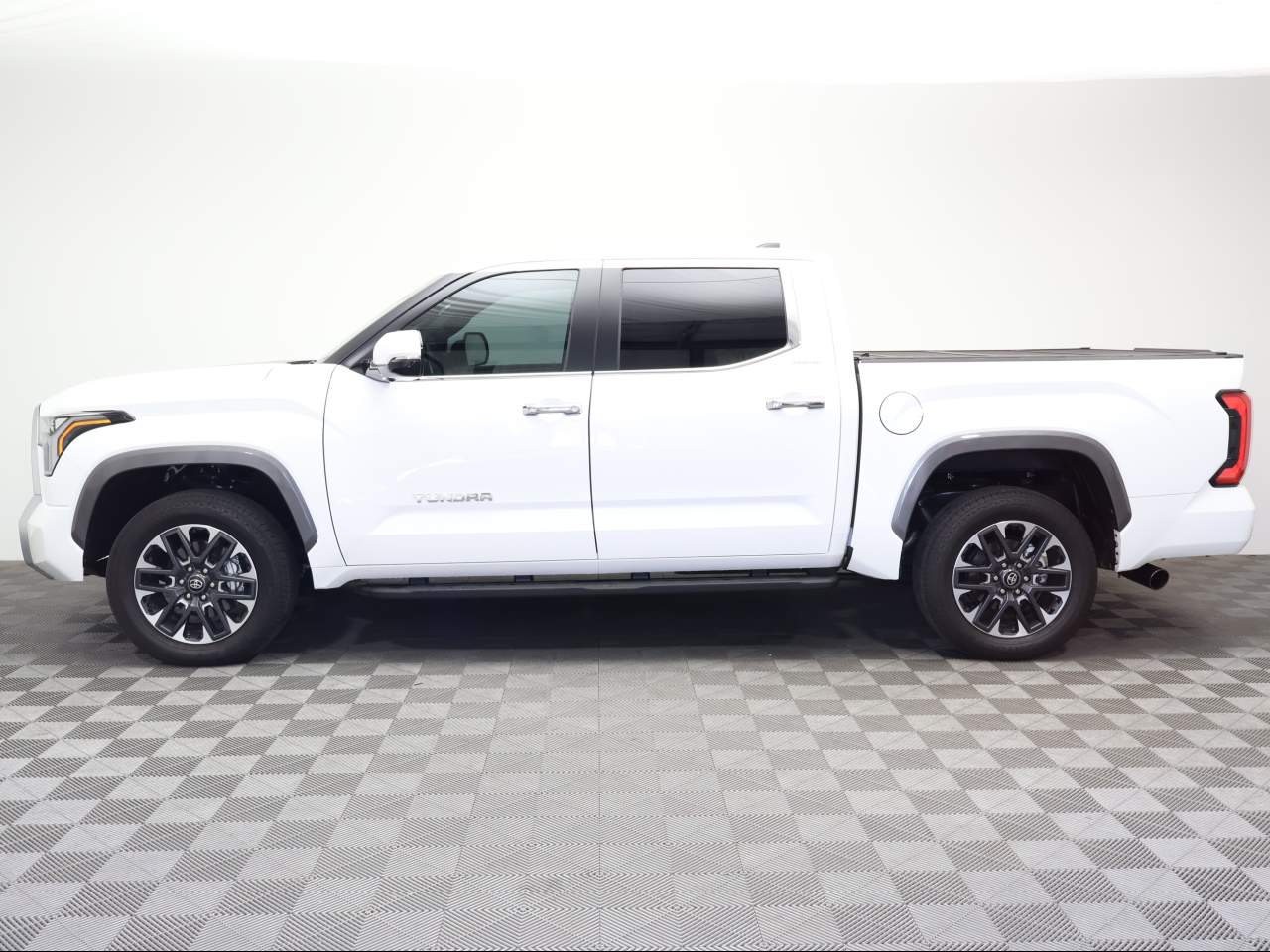 2025 Toyota Tundra Limited Crew Cab