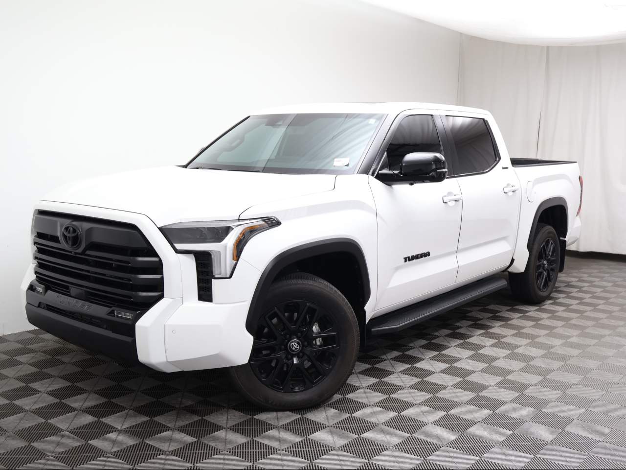 2025 Toyota Tundra Limited Crew Cab