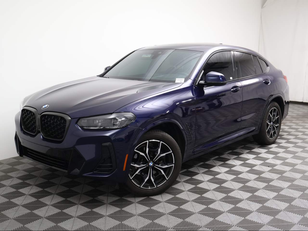 2024 BMW X4 xDrive30i
