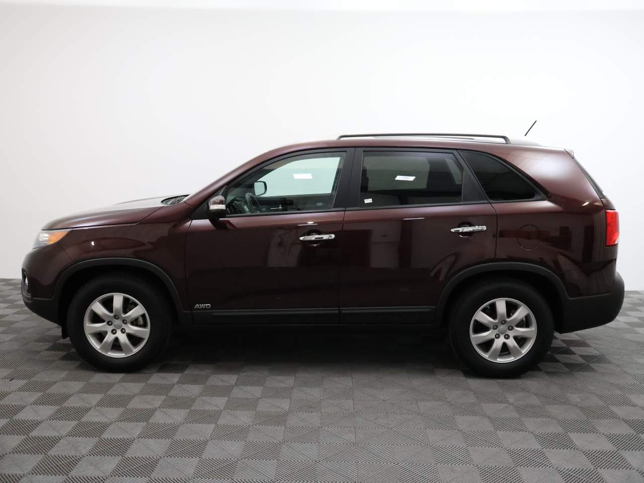 Used 2013 Kia Sorento LX with VIN 5XYKTCA61DG339287 for sale in Yuma, AZ