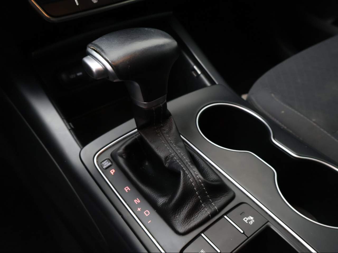 2019 Kia Sorento S V6