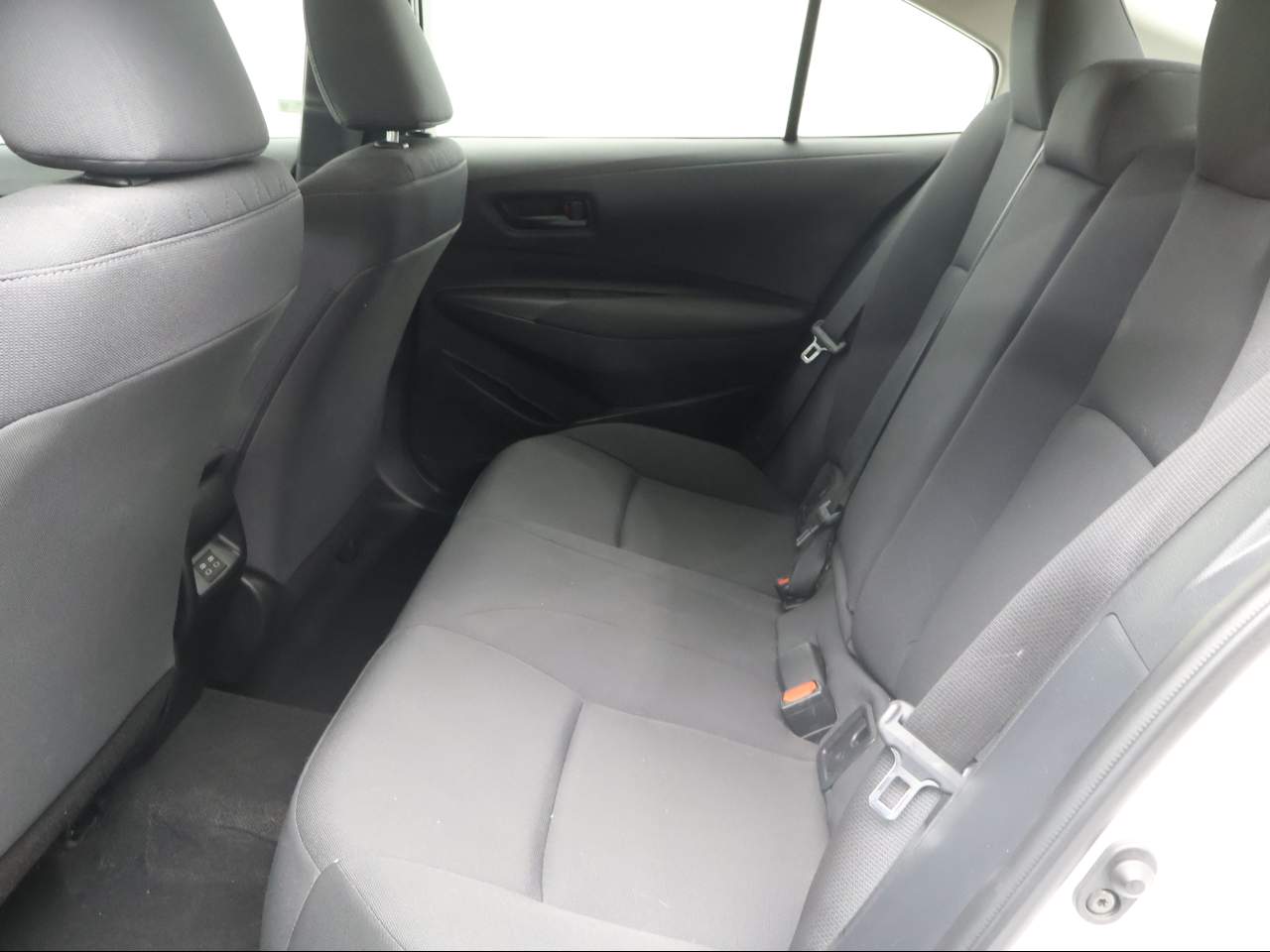 2024 Toyota Corolla LE - Photo 9