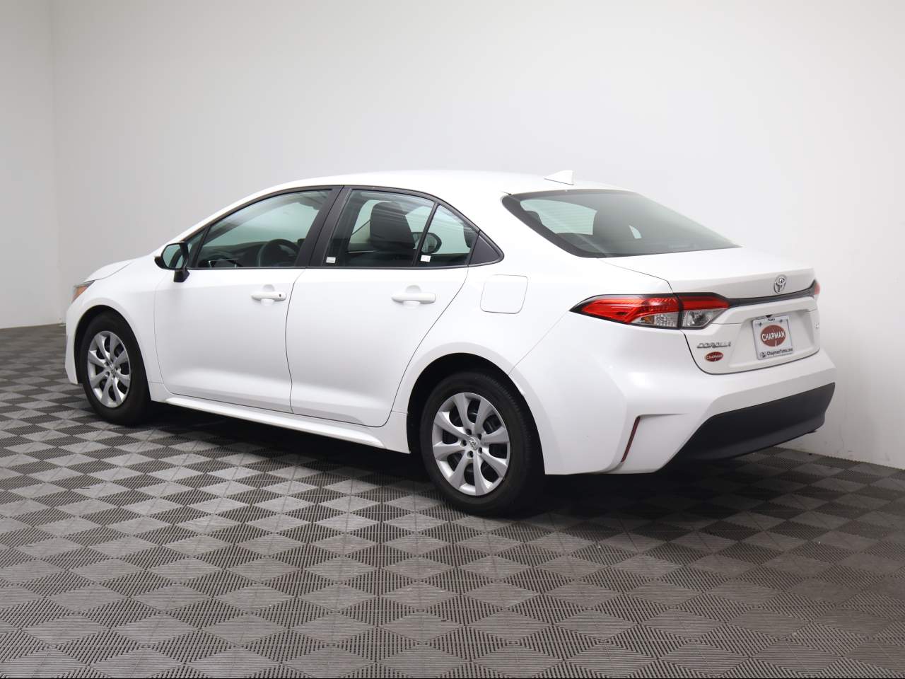 2024 Toyota Corolla LE - Photo 3