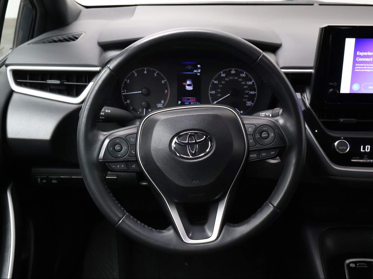 2025 Toyota Corolla SE - Photo 11