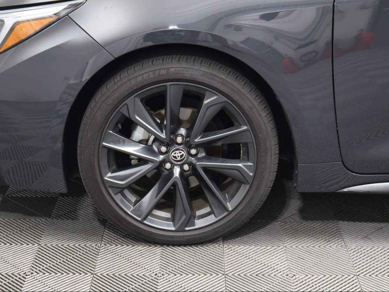 2025 Toyota Corolla SE - Photo 6