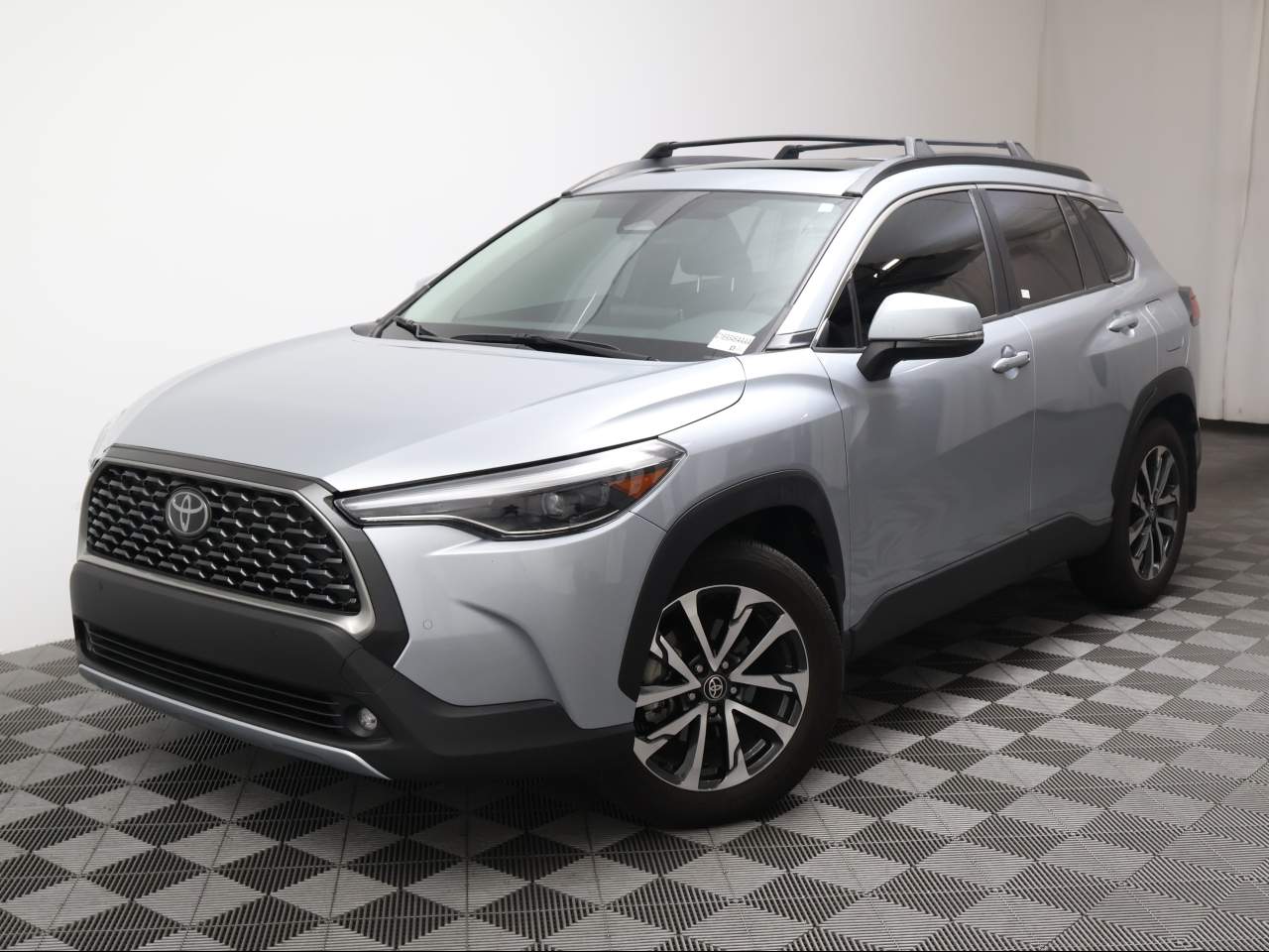 2024 Toyota Corolla Cross XLE