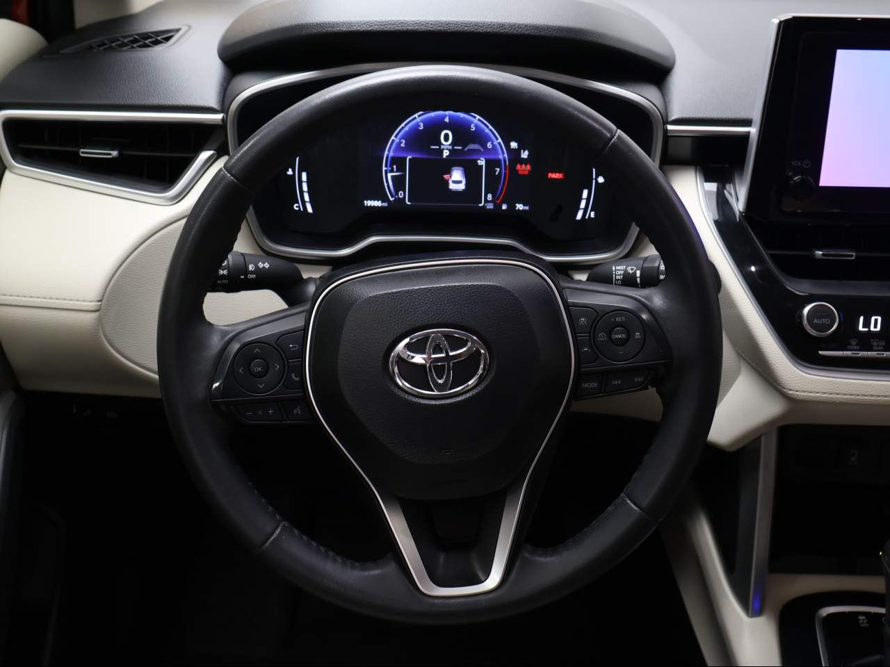 2024 Toyota Corolla Cross XLE - Photo 11