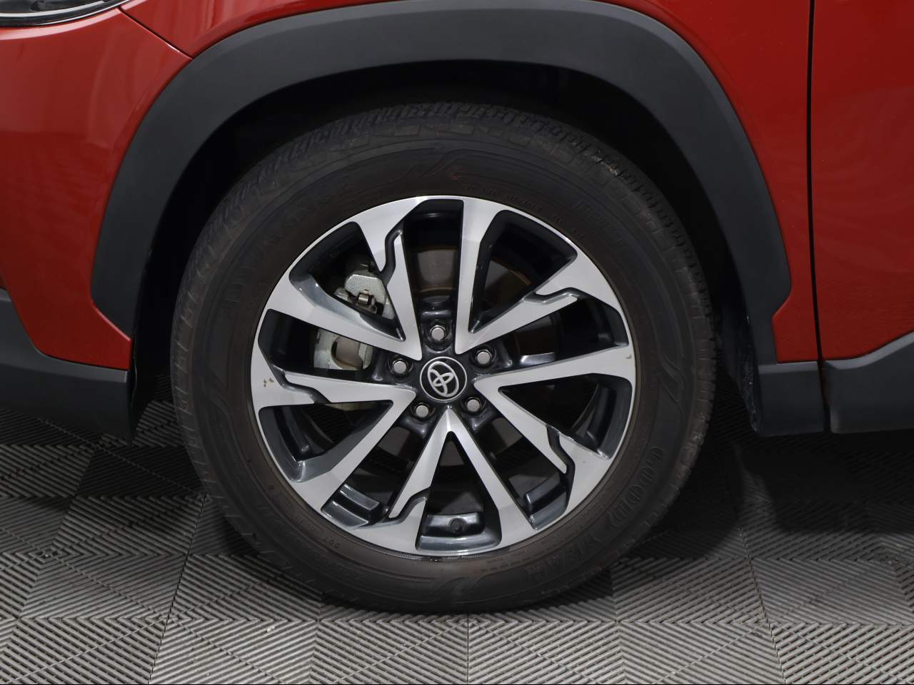 2024 Toyota Corolla Cross XLE - Photo 6